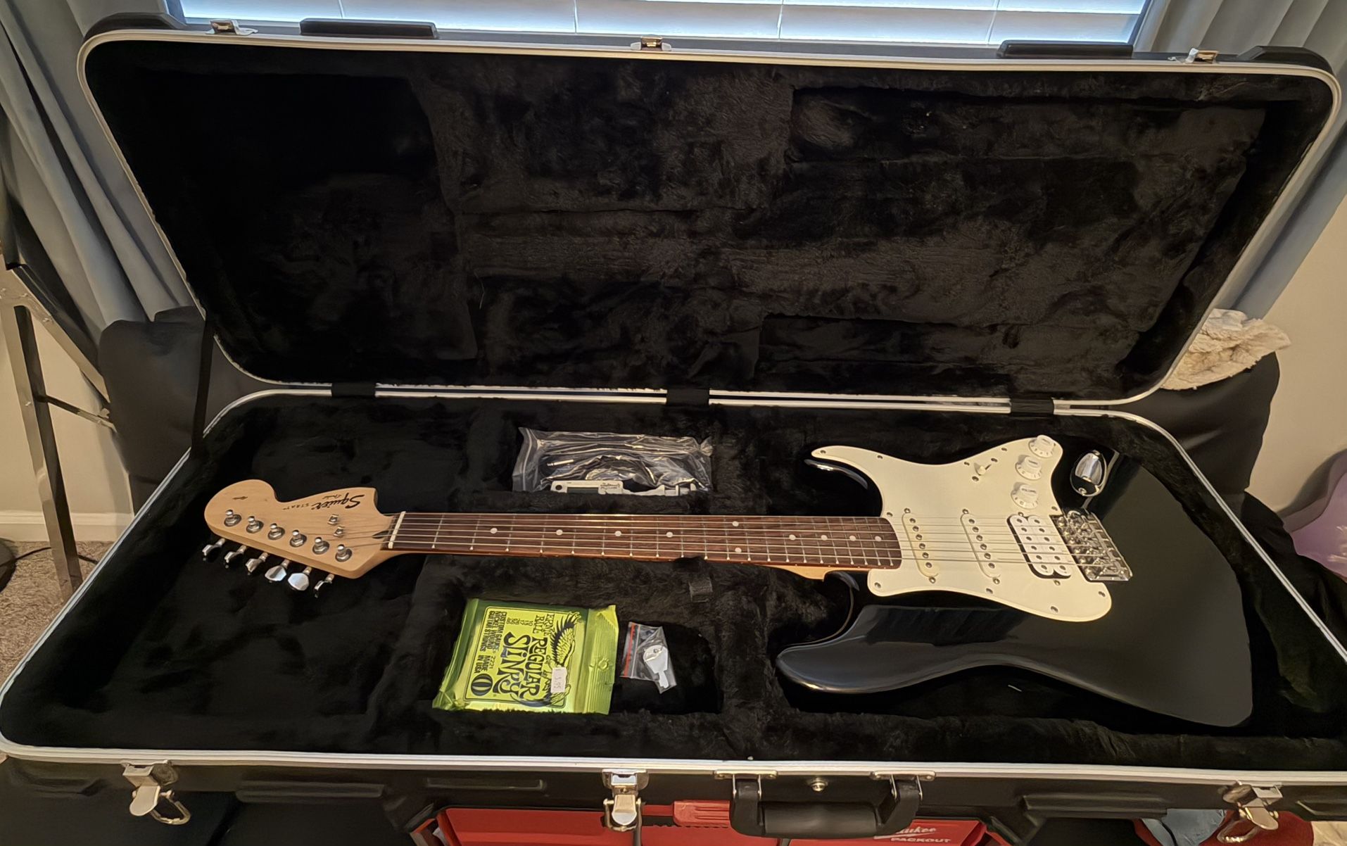 Fender Squier Strat With Case And Accessories 