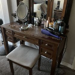 Makeup Vanity 