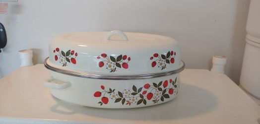 OVAL COVERED METAL ROASTER