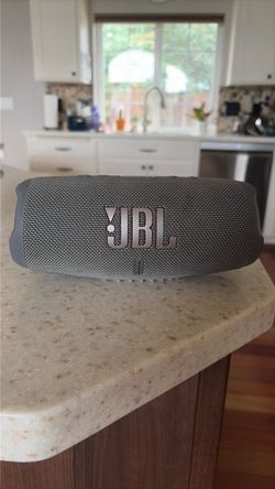 JBL charge 5