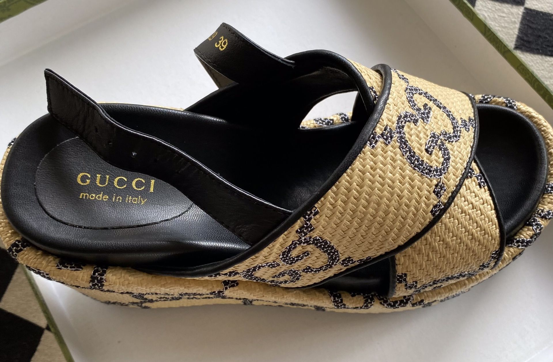 Stylish Sandals In Size 39