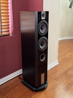 Focal Chorus 816v speakers