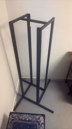 Black Metal Floor Stand Frame