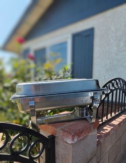 🔥 Complete Set of 6 Chafing Dishes - Like New! 🔥