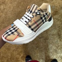 Burberry Sneakers