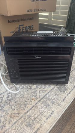 Window mounted ac unit