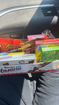 Selling candy and cookies for 3 dollars can deliver