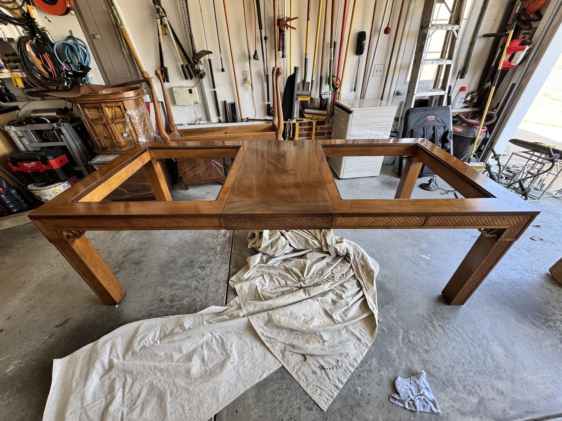 Thomasville Dining Room Table