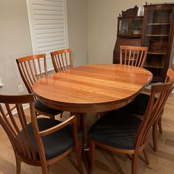 Vermont-Made Cherry 42 -78 inch Expandable Dining Set With Chairs