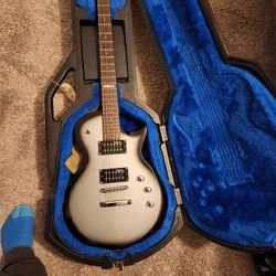 Esp Ltd CE-50 Like New With A Guibson Plastic Gator Case. 