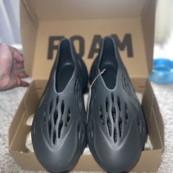 Yezzy Foam Runner Men Size 12