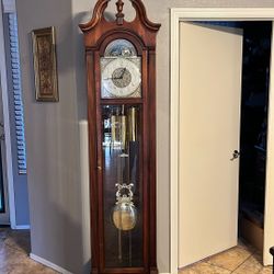 1990 Howard Miller Grandfather Clock