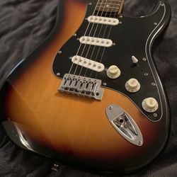 Stratocaster Squire By Fender.
