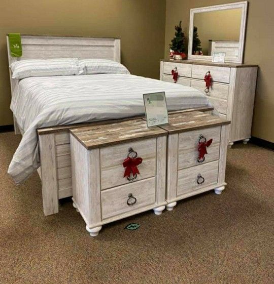 Willowton Whitewash Panel Bedroom Set
by Ashley Furniture
