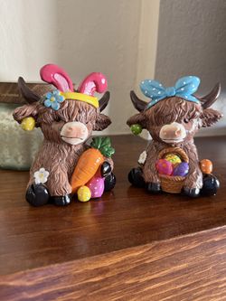 Small Highland Cow Figurines
