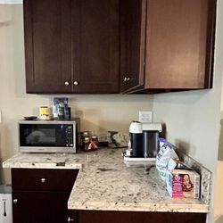 Corner Cabinets With Granite Top