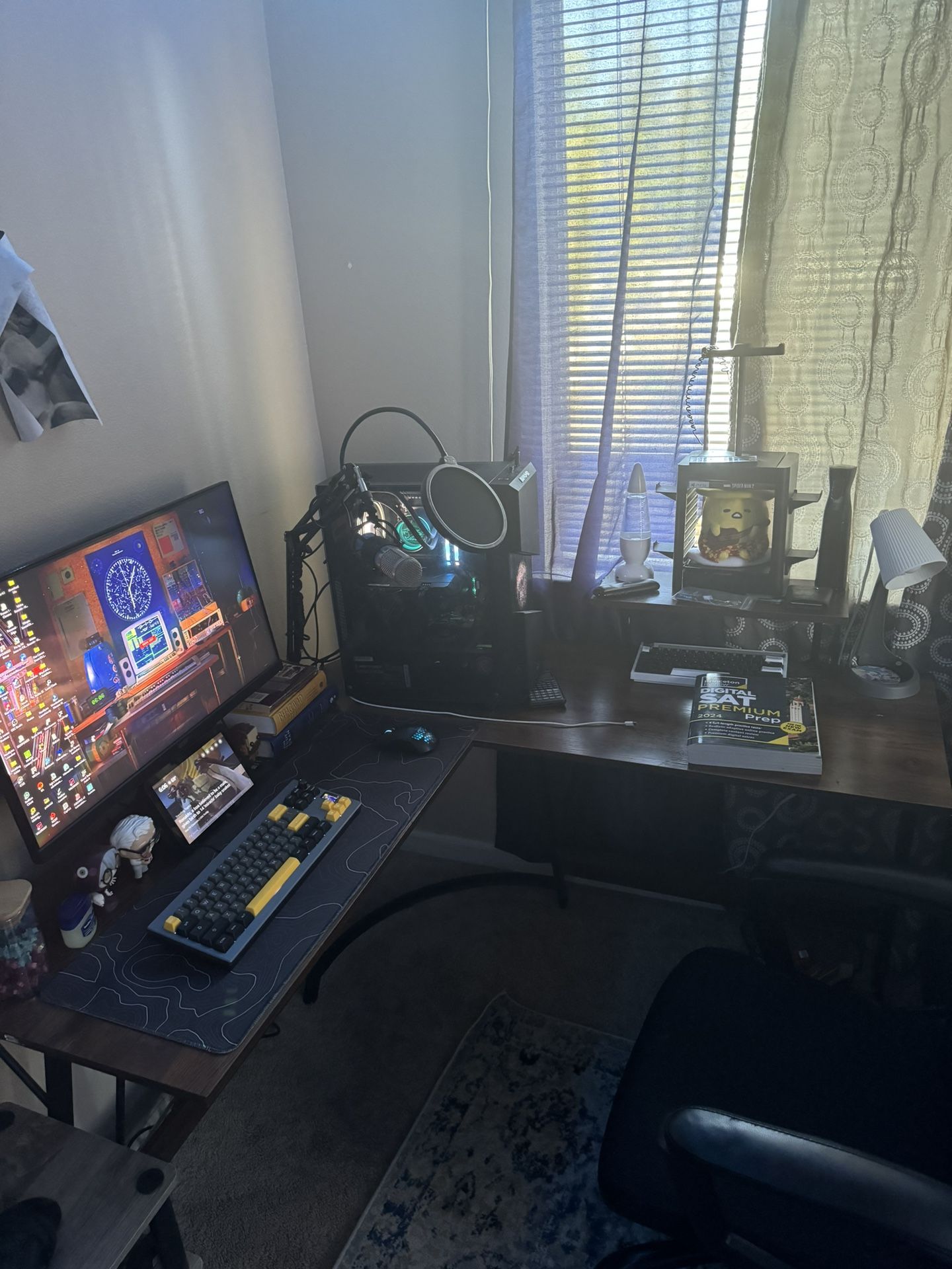 L shape wooden  Desk 