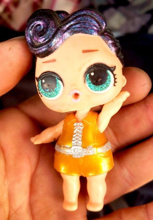 LOL Surprise! Doll Glam Glitter The Queen Elvis Complete