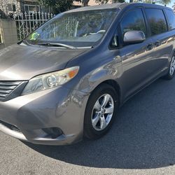 Toyota Sienna