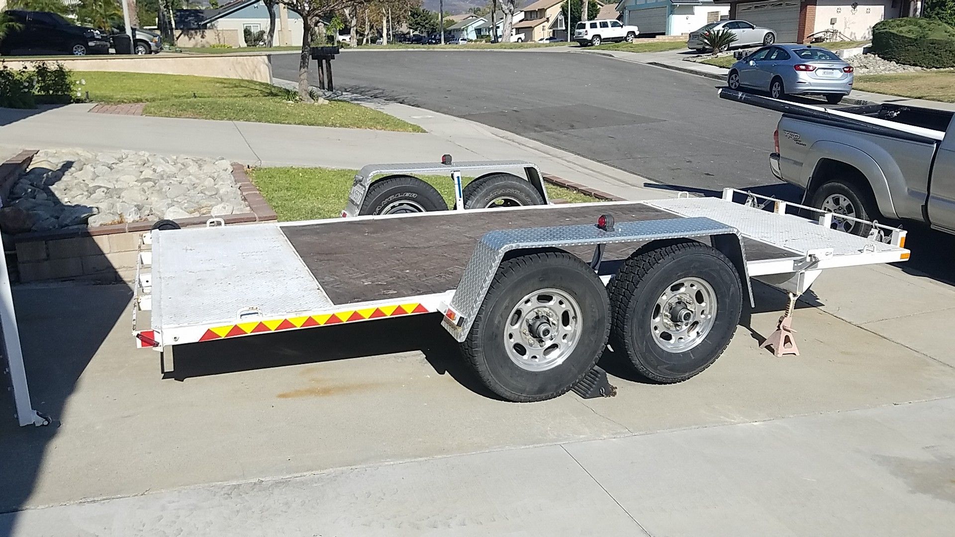 Car hauler trailer