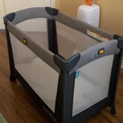 Compact Playard with Bassinet, Used Once 