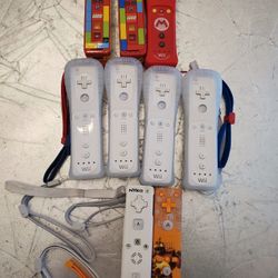 Nintendo Wii Remote Controllers 