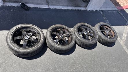 Wheels (Black) with Tires
