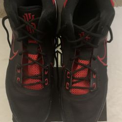 Kyrie  Irving Basketball Sneakers