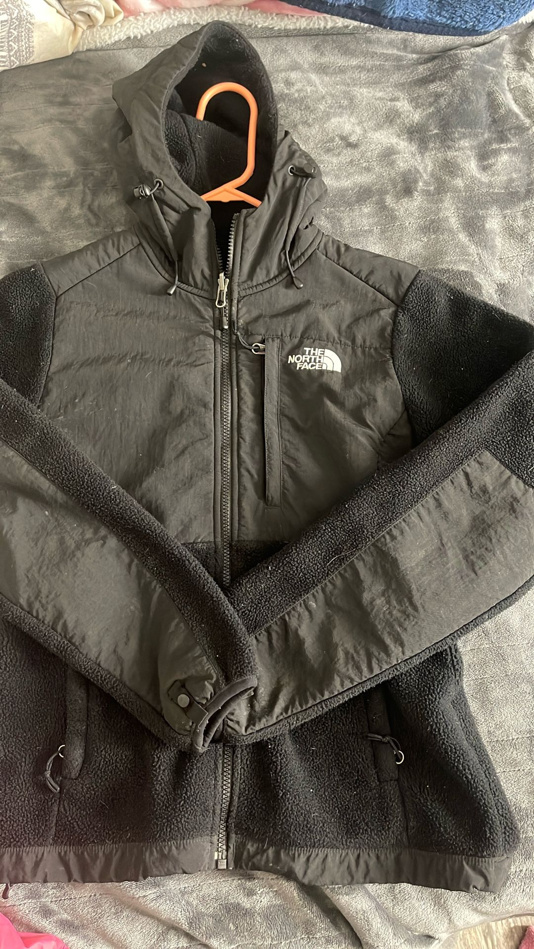 Women’s North face