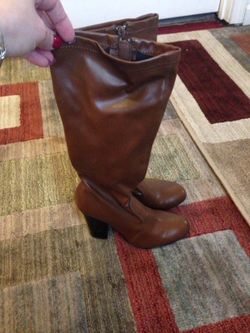 Ladies boots