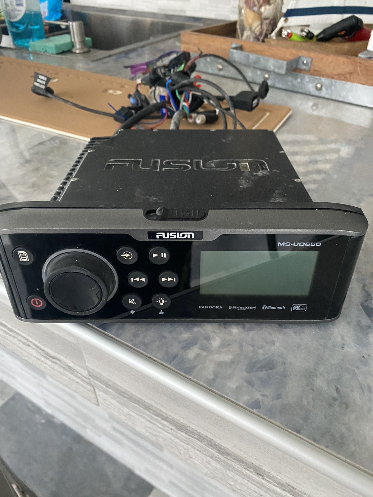 Fusion Marine Radio Ms-ud650