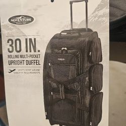 Brand New  Gear Bag / Rolling  Suit Case ( All Black))...fits All Your Tactical Gear 