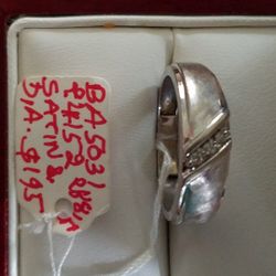 10k White Gold Satin & Diamond Ring Size 8.25