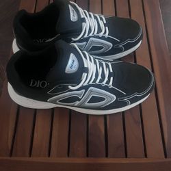 Dior B30 Size 10