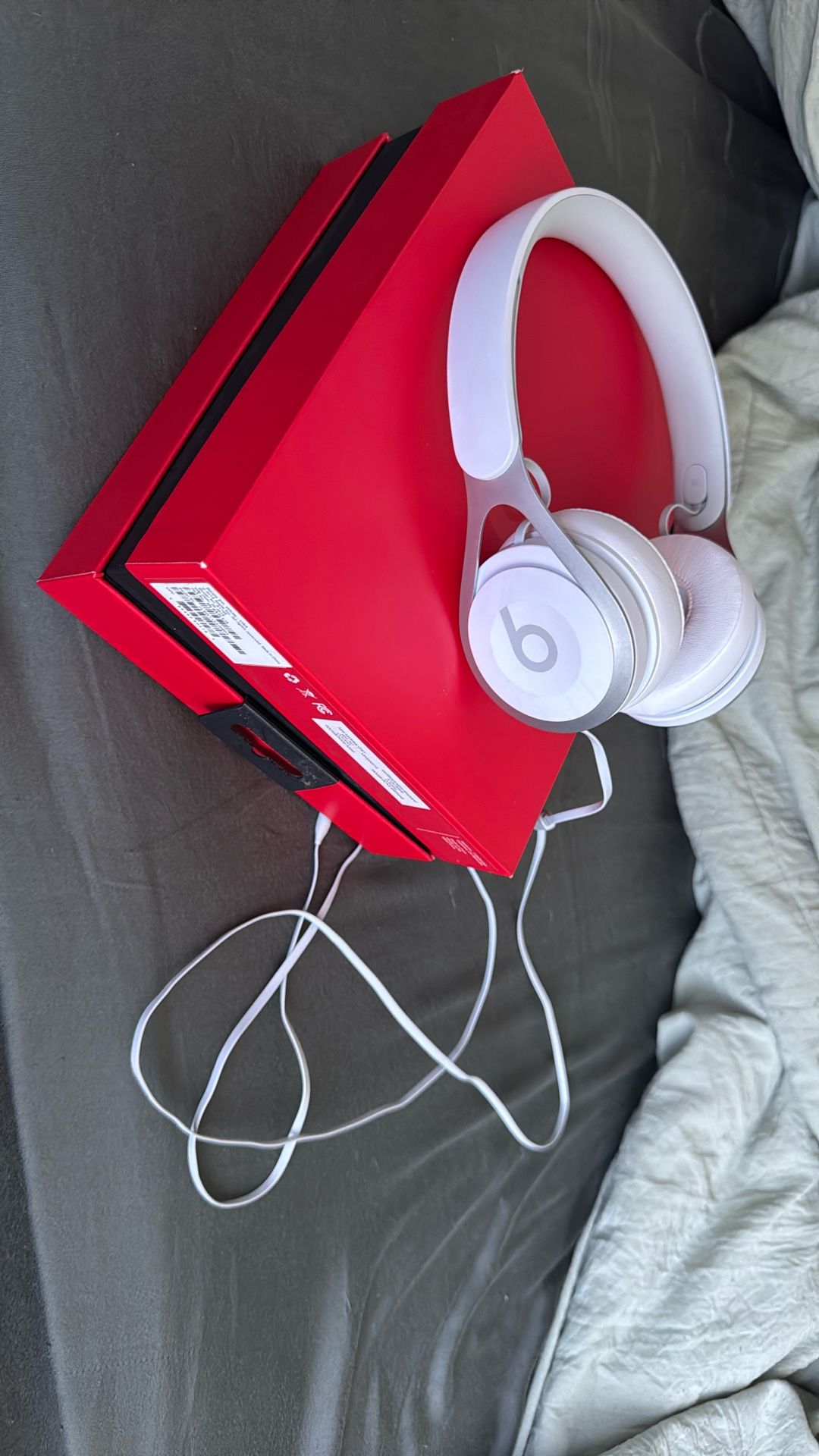 Beats Ep (White) 