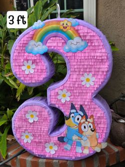 Glo's Custom Made Piñatas