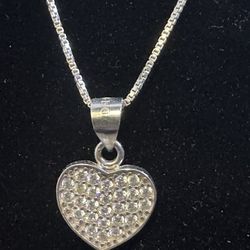  Beautiful Valentine’s Day necklace
