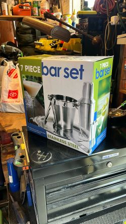 7 Piece Bar Set