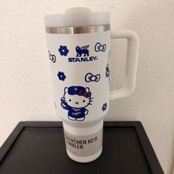 Dodger Hello Kitty Brand New 40oz Stanley Tumblr