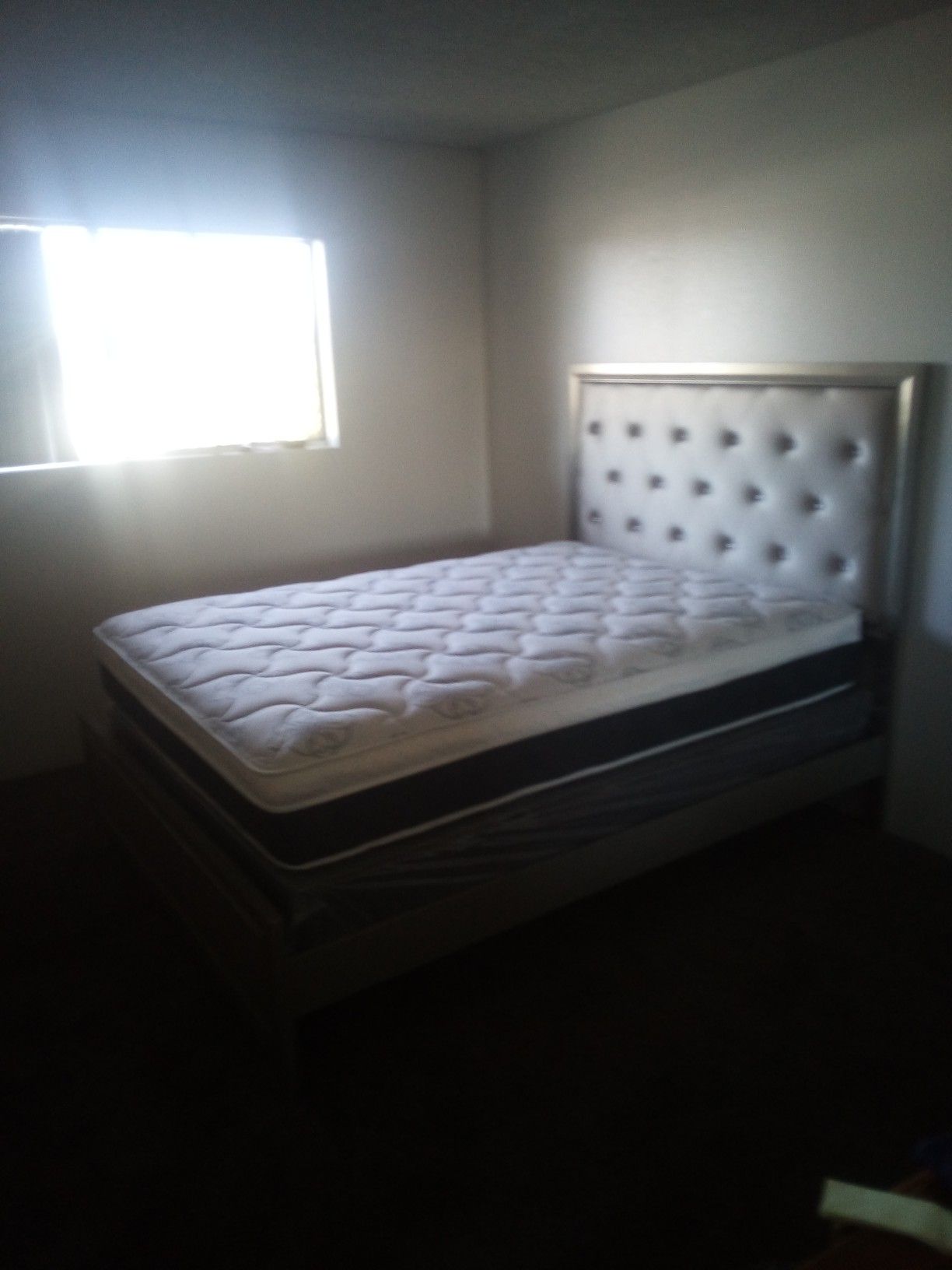 NuevoNew$315 Queen Size Matress and bedframe