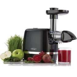 Brand New OMEGA Juicer. 4 Year Warranty