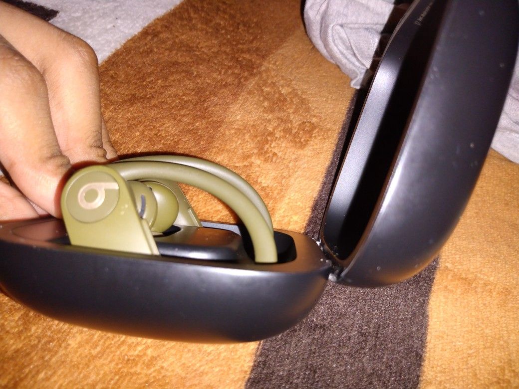 Powerbeats Pro