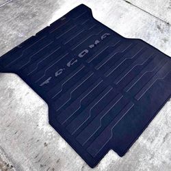2024-2026 Toyota Tacoma OEM Bed Mat 