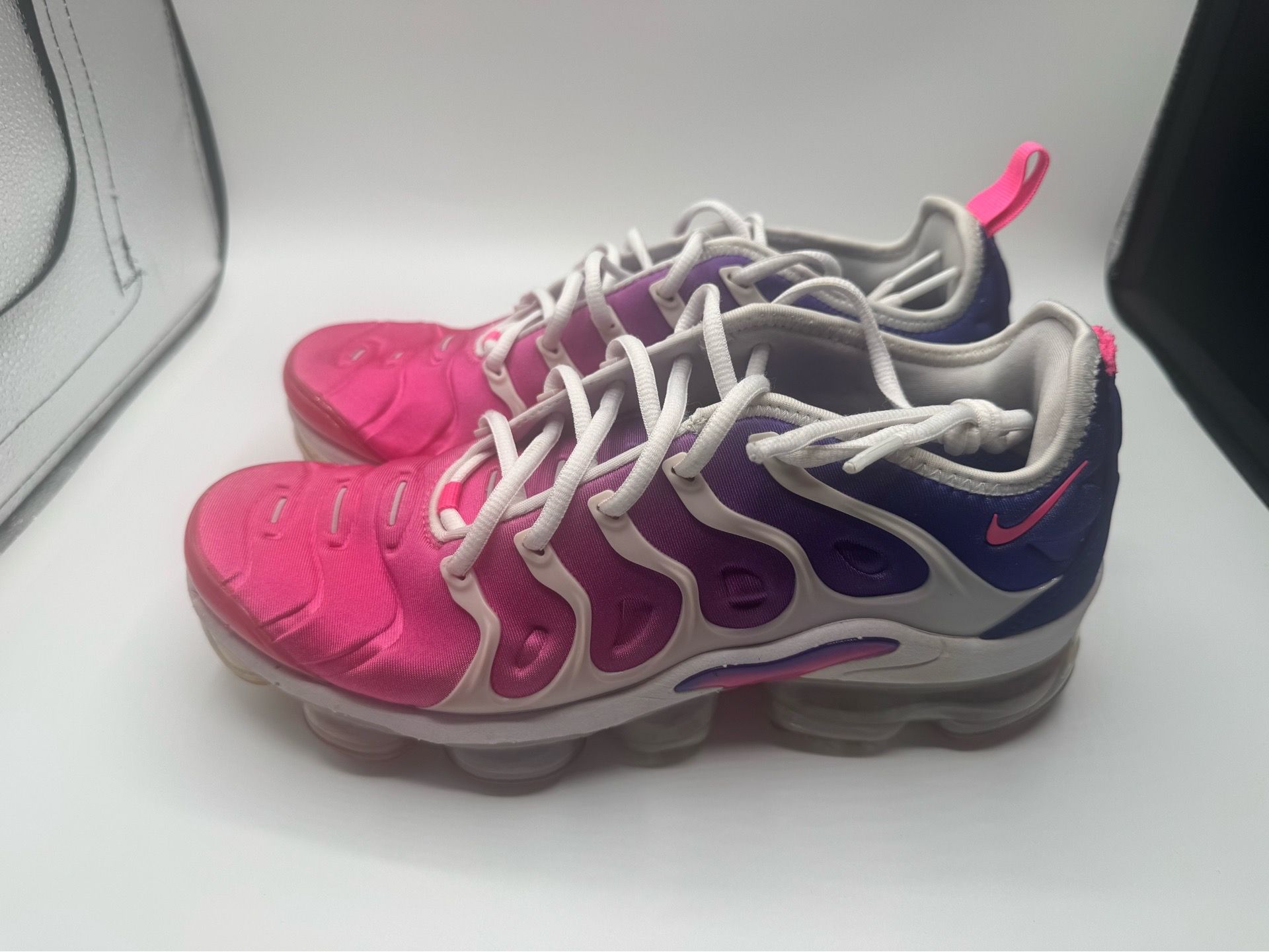Nike Air VaporMax Plus Women’s Shoes – Size 9.5 – $60