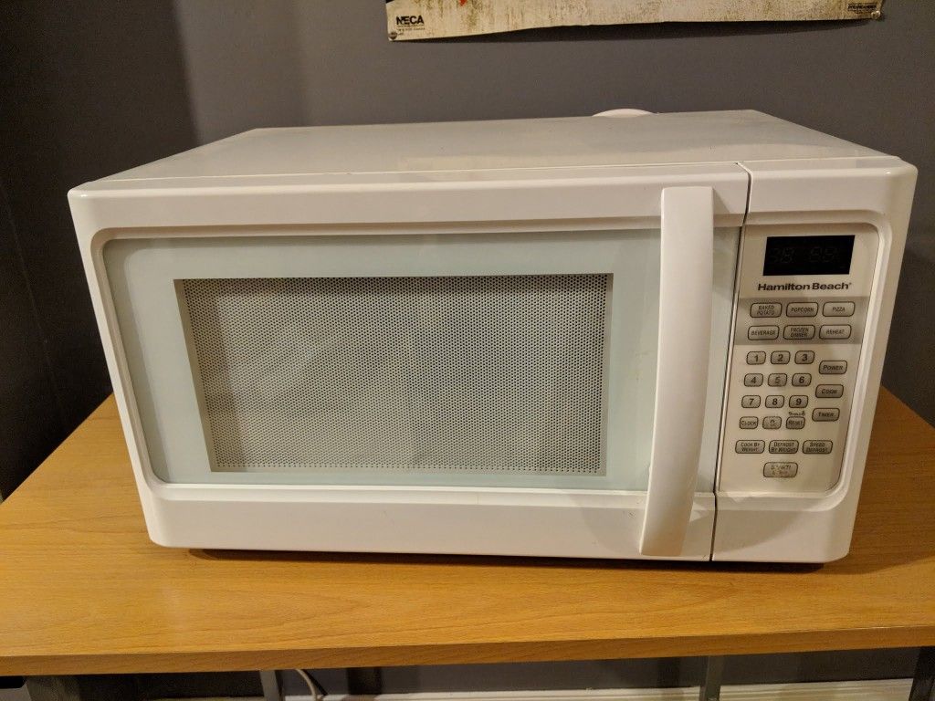 Hamilton Beach microwave (used)