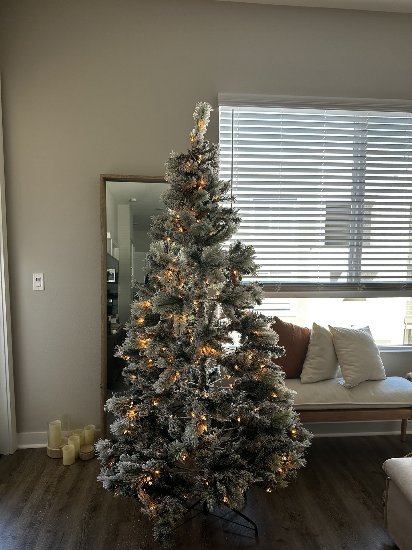 Christmas Tree for Sale in Rancho Cucamonga, CA OfferUp