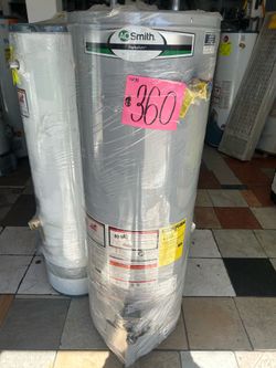 AO SMITH 40 GL WATER HEATER