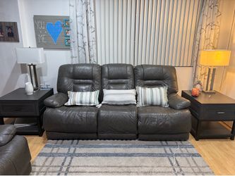 ***Leather Recliner with USB Outlets***