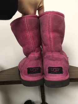 Pink ugg boots size 7 women's