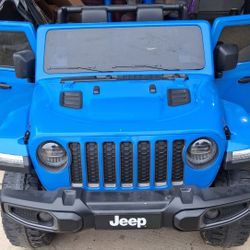 Jeep Rubicon with Charger